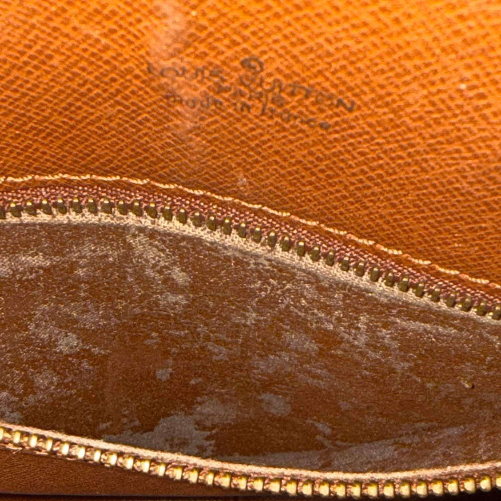Louis Vuitton Brown Monogram Crossbody Bag with Tan Leather Trim - Picture 8 of 10